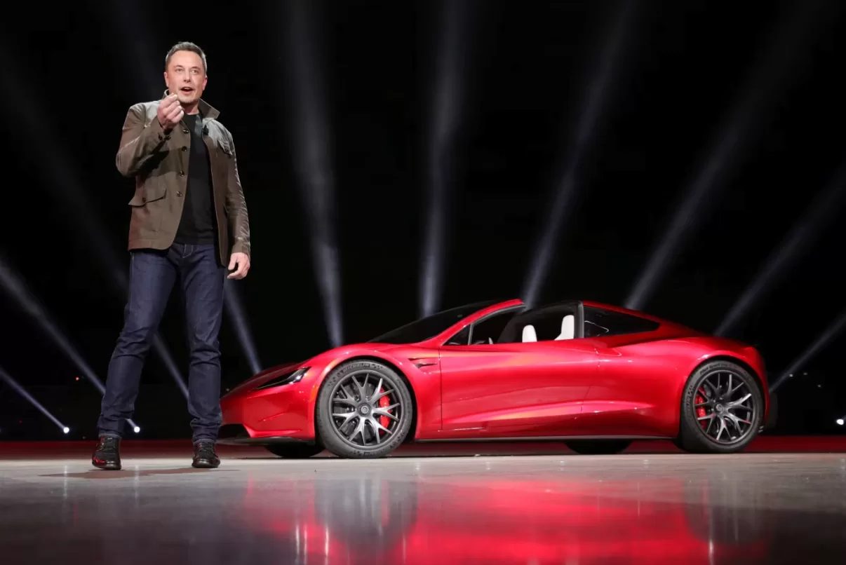 马斯克在2017年就发布了新Roadster